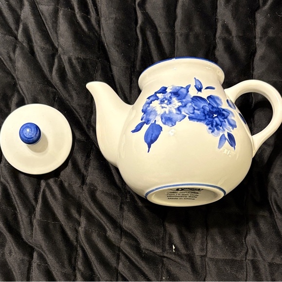 Cracker Barrel Blue and White Floral Teapot - Picture 2 of 3